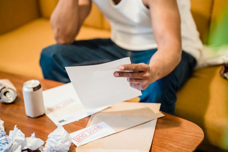 Como Sair das Dívidas: Estratégias Eficazes para Recuperar o Controle Financeiro