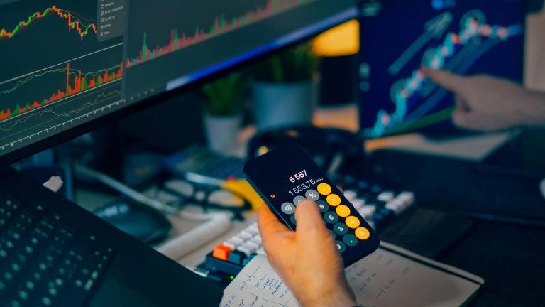 Renda Variável x Renda Fixa: Qual a Melhor Opção para Investir?